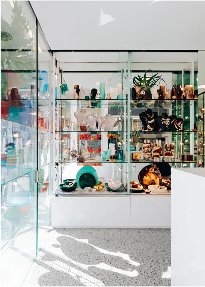 Stylish jewellery display with vibrant necklaces, rings, and accessories at Jewellink.